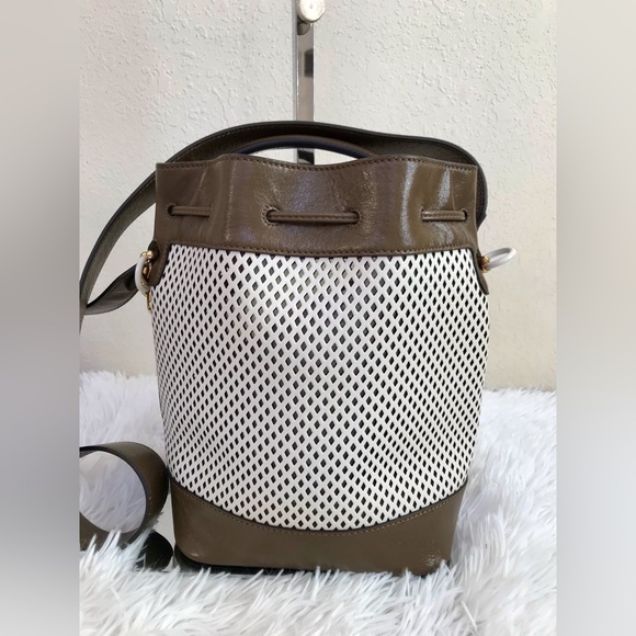 Fendi Mon Tresor Mini Bucket Bag. - Picture 3 of 16